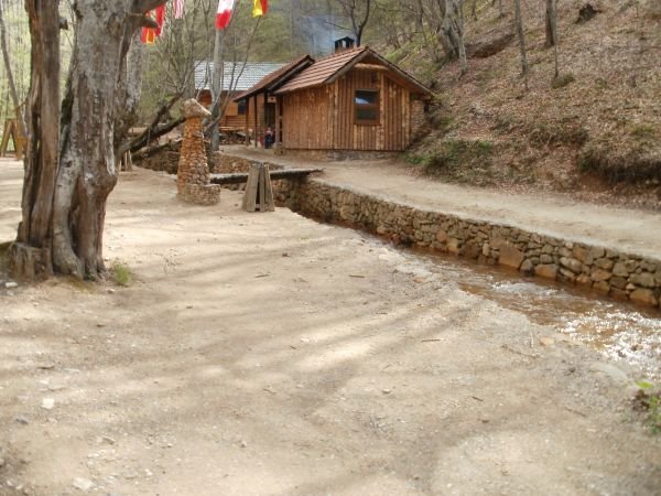 FORUM JUGOISTOČNE EVROPE- PROLOM BANJA 22.-24.04.2012. 